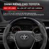 Bọc vô lăng xe Toyota da lộn & sợi carbon cao cấp